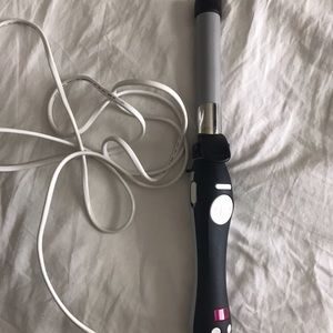 Beachwaver curling iron